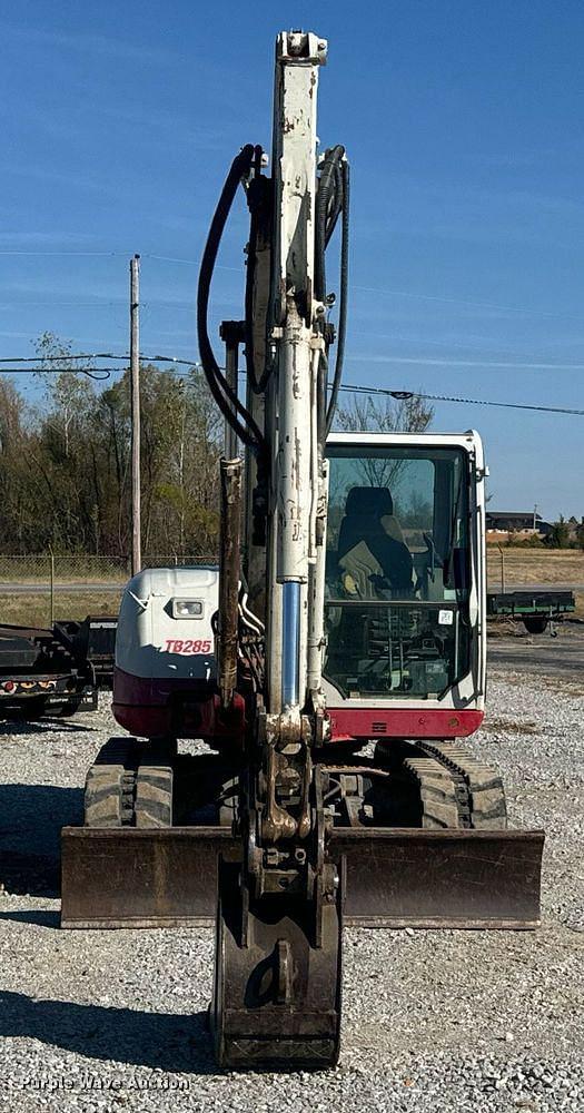 Image of Takeuchi TB285 equipment image 1