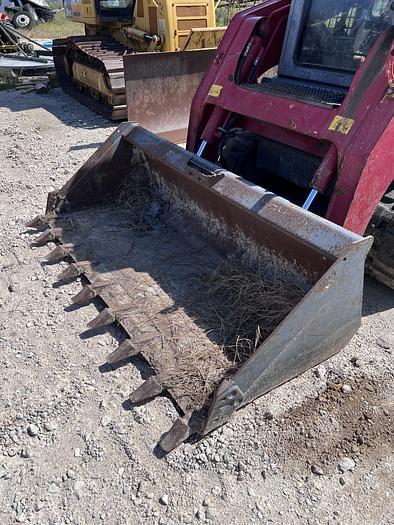 Image of Takeuchi TL12 equipment image 4