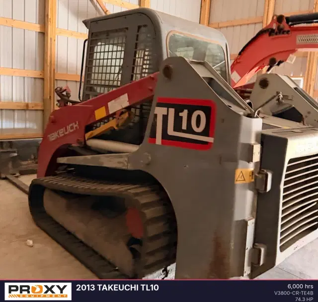 Image of Takeuchi TL10 equipment image 2
