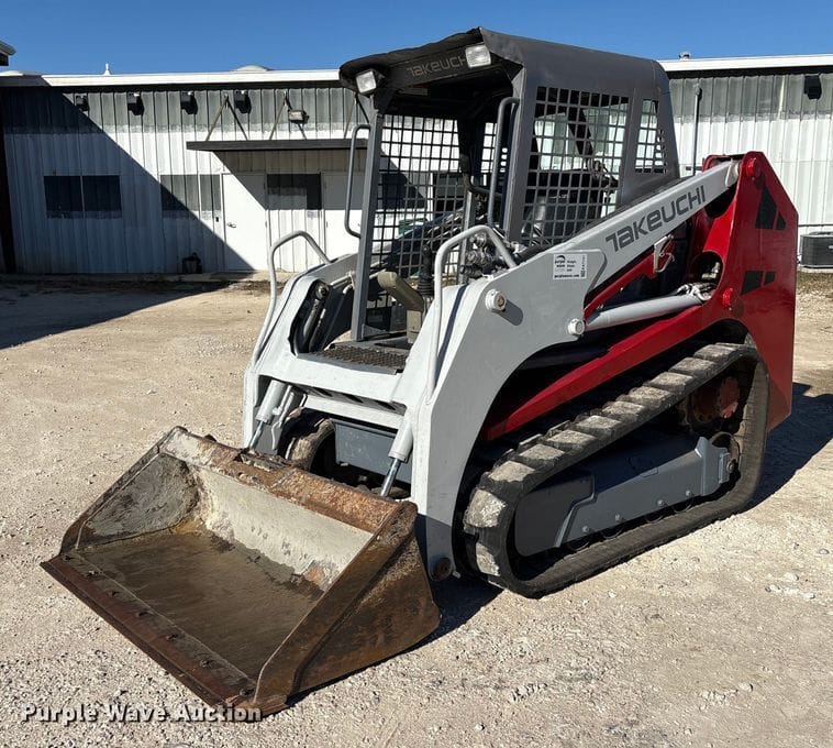 2013 Takeuchi TL230 Equipment Image0