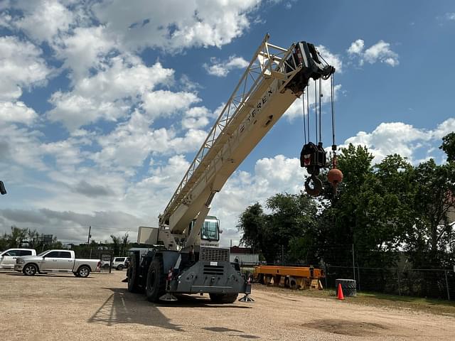 Image of Terex RT555 equipment image 4