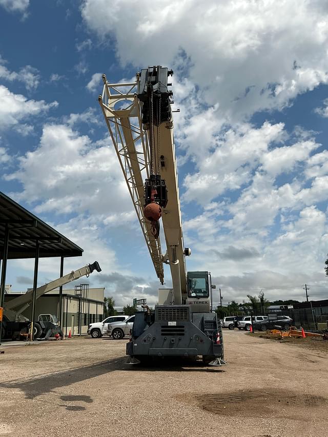 Image of Terex RT555 equipment image 3