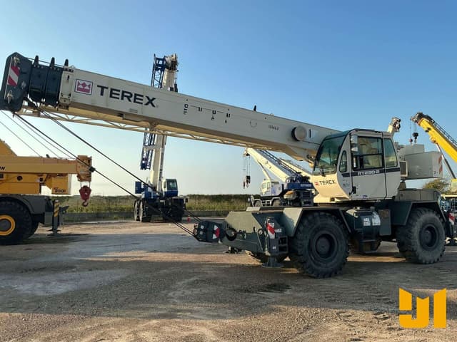 Image of Terex RT230-2 equipment image 2