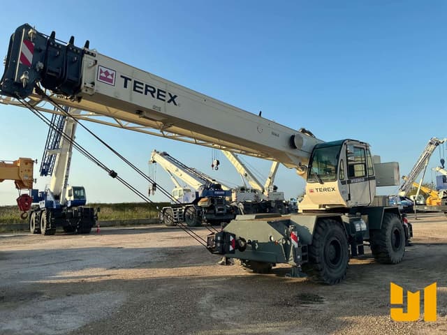 Image of Terex RT230-2 equipment image 3