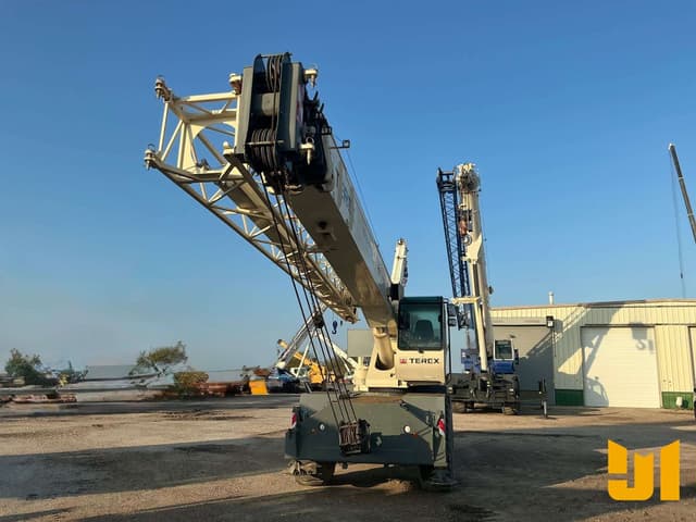 Image of Terex RT230-2 equipment image 4