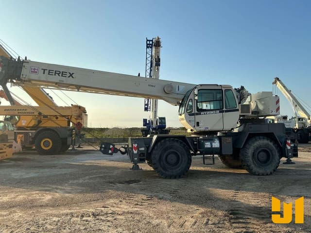 Image of Terex RT230-2 equipment image 1