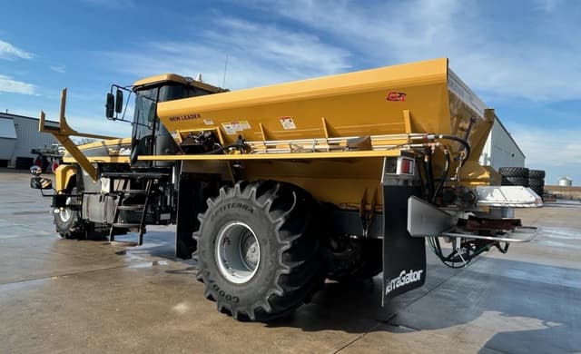 Image of Terra-Gator TG7300 equipment image 2