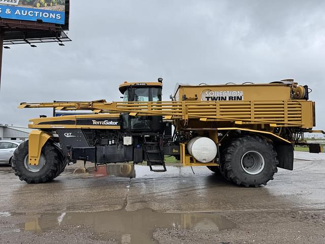Image of Terra-Gator TG8300 equipment image 2