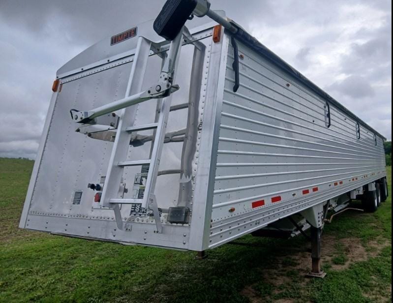 2013 Timpte Super Hopper Equipment Image0
