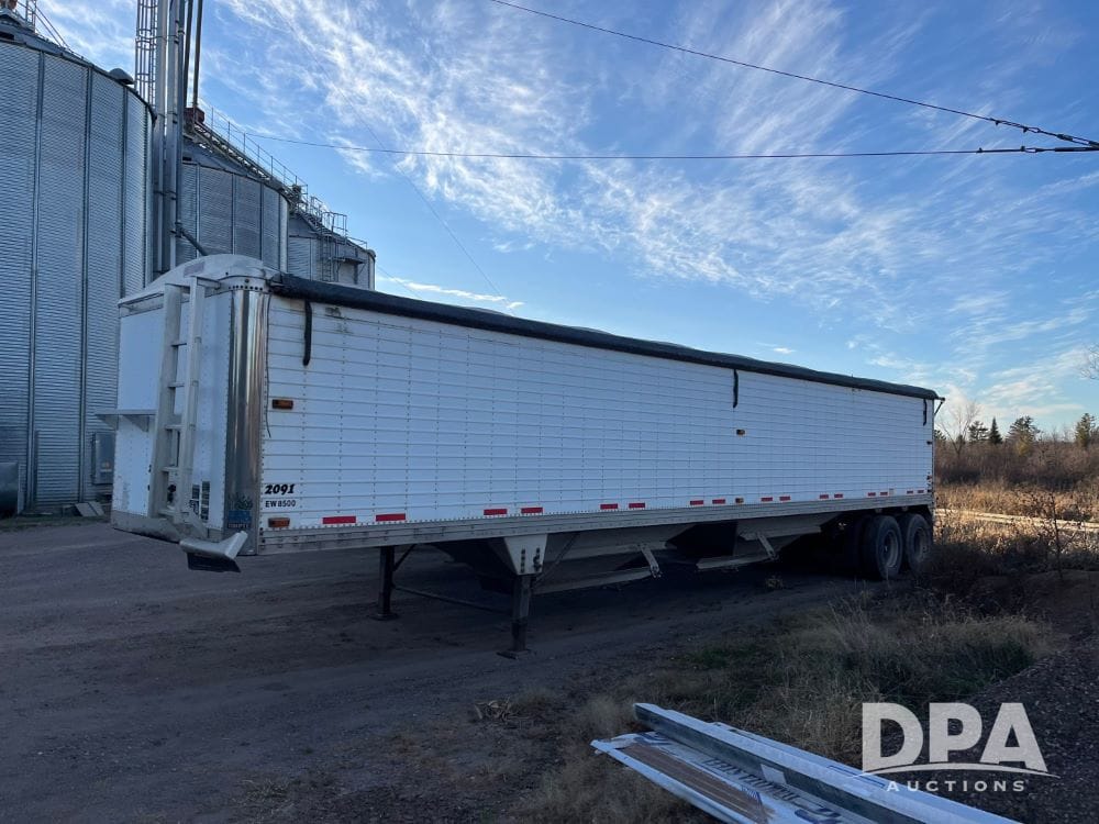 2013 Timpte Super Hopper Equipment Image0