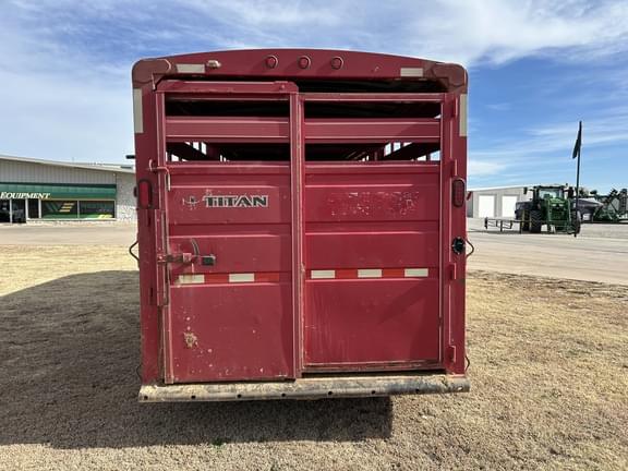 Image of Titan Undetermined equipment image 3