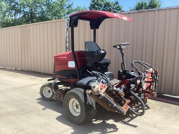 Image of Toro Reelmaster 5510 equipment image 4