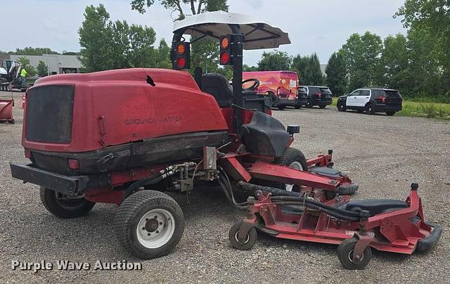 Image of Toro Groundsmaster 5900 equipment image 4