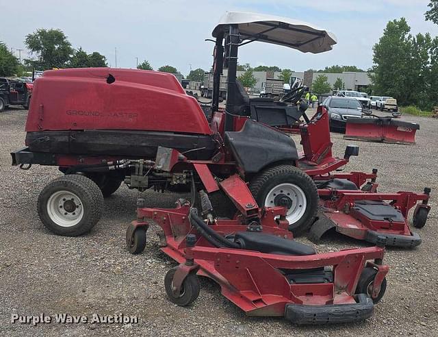 Image of Toro Groundsmaster 5900 equipment image 3
