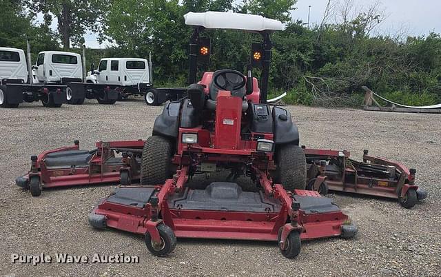 Image of Toro Groundsmaster 5900 equipment image 1