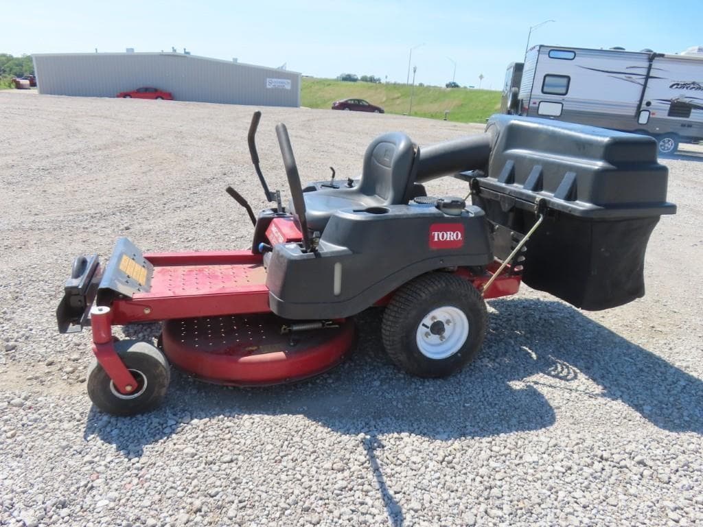 Image of Toro Timecutter SS3200 Primary image
