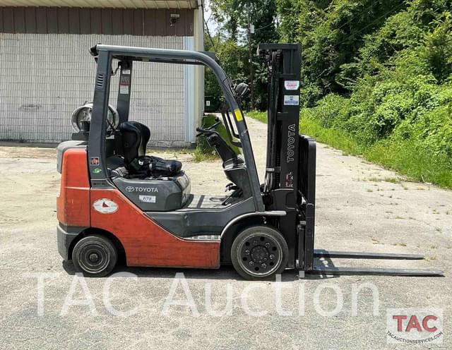 Image of Toyota 8FGCU25 equipment image 3