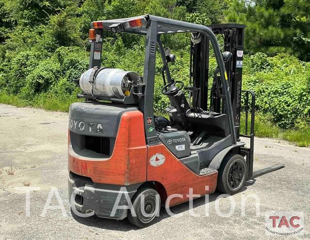 Image of Toyota 8FGCU25 equipment image 4