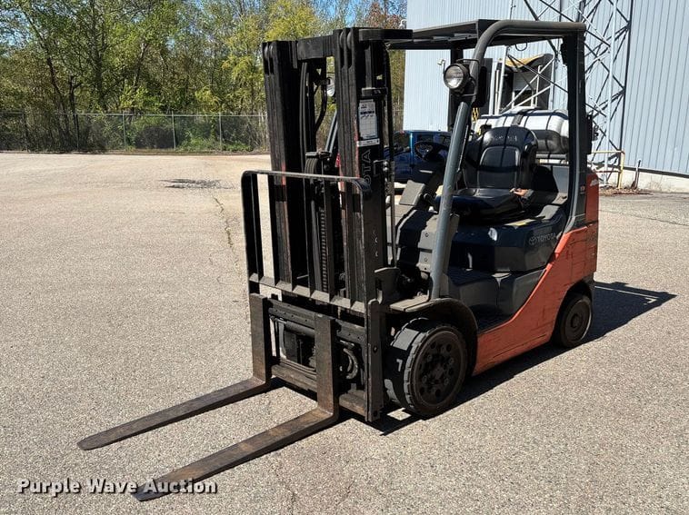 2013 Toyota 8FGCU25 Equipment Image0