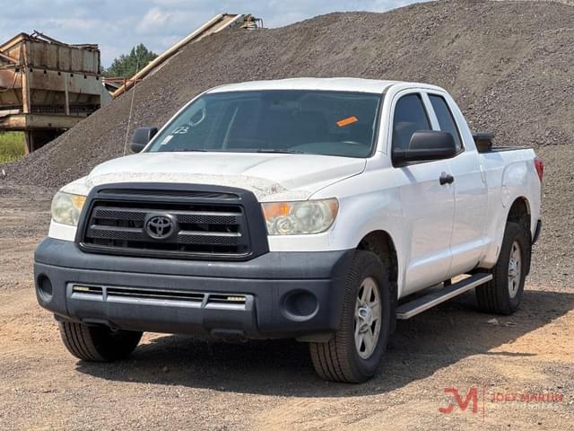Image of Toyota Tundra equipment image 1