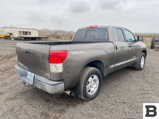 Image of Toyota Tundra equipment image 4