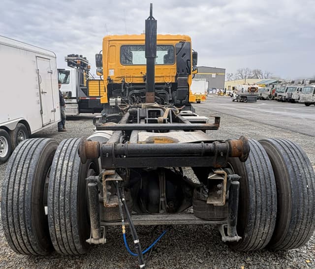 Image of UD 3300 equipment image 3