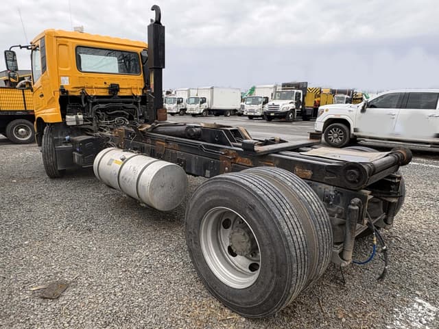 Image of UD 3300 equipment image 4