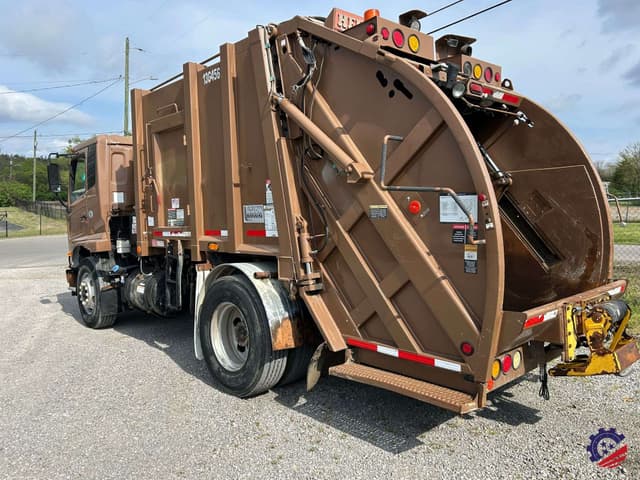 Image of UD 3300 equipment image 2