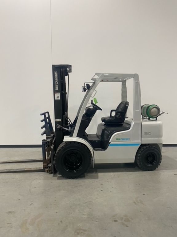 2013 Unicarriers PF60 Equipment Image0