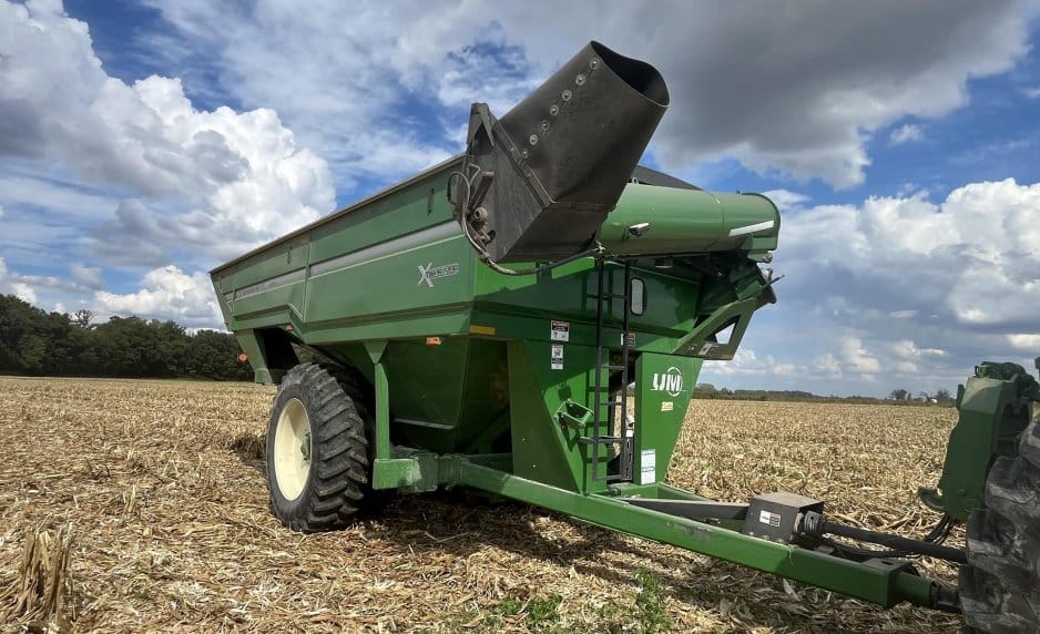 2013 Unverferth 1315 Equipment Image0