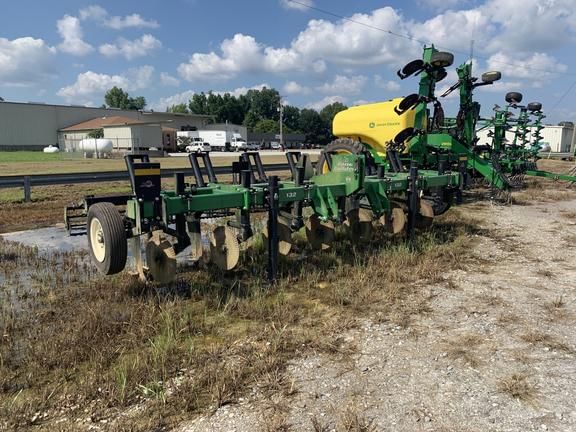 Main image Unverferth Zone-Builder 132