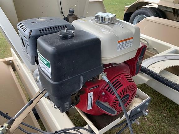 Image of Unverferth 3750XL equipment image 3