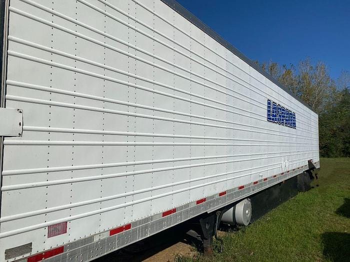 2013 Utility Trailer VS2RAP Equipment Image0