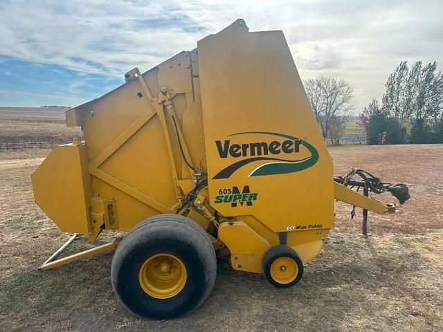 Image of Vermeer 605 Super M equipment image 4