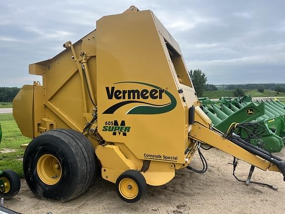 Image of Vermeer 605 Super M Primary image