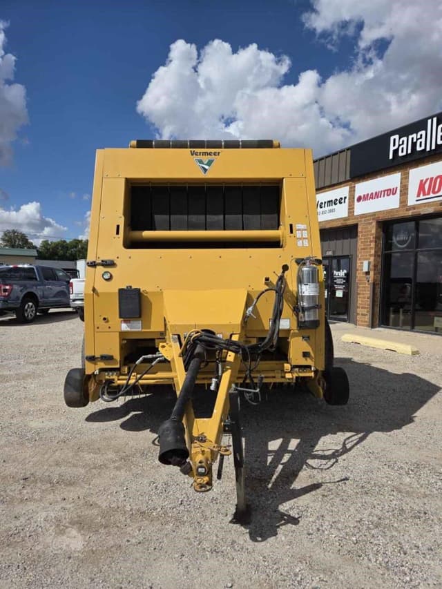 Image of Vermeer 605SM Cornstalk Special equipment image 1