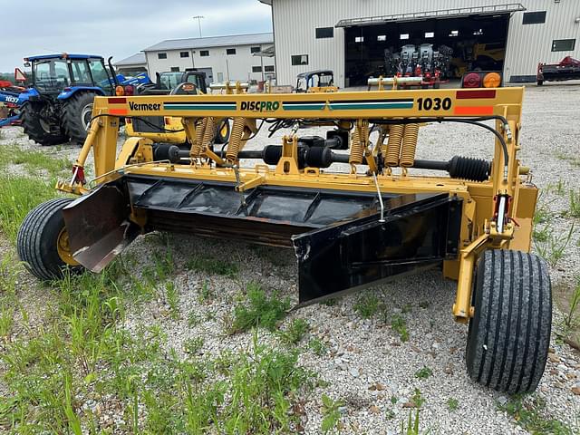 Image of Vermeer MC1030 equipment image 4