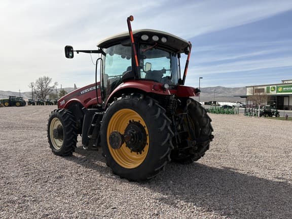 Image of Versatile 310 equipment image 2