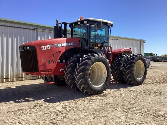 Image of Versatile 375 equipment image 1