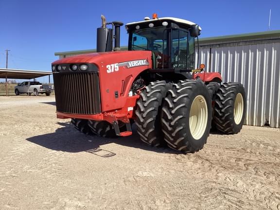 Image of Versatile 375 equipment image 2