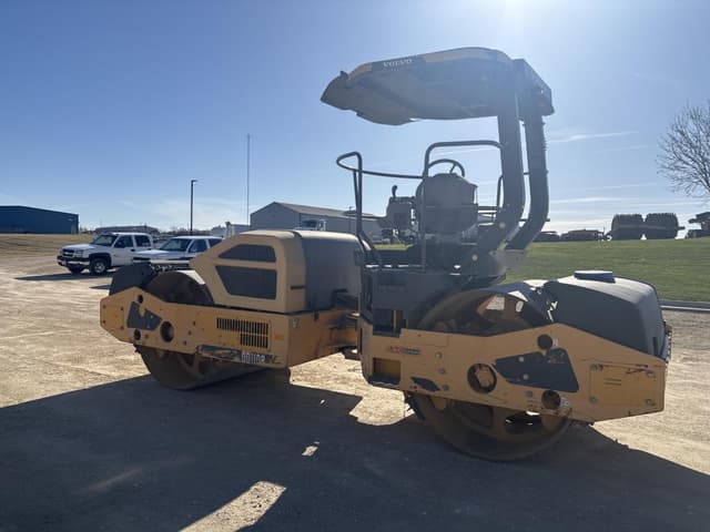 Image of Volvo DD110B equipment image 3