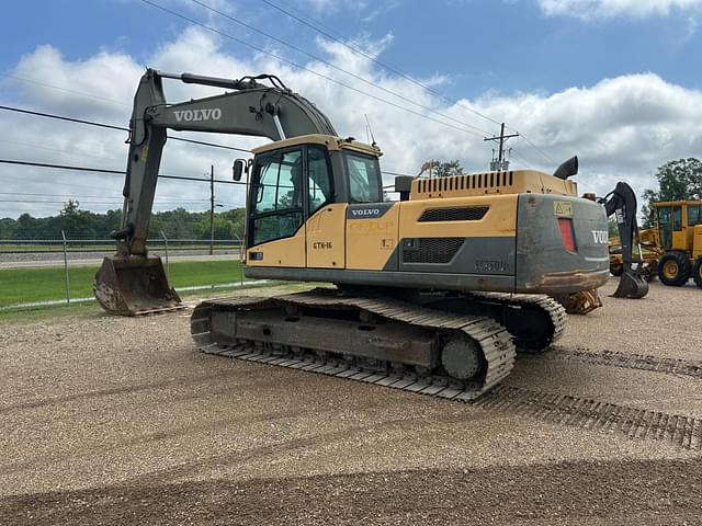 Image of Volvo EC250DL equipment image 3