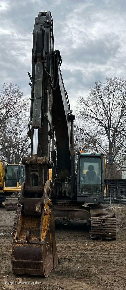 Image of Volvo EC300DL equipment image 1