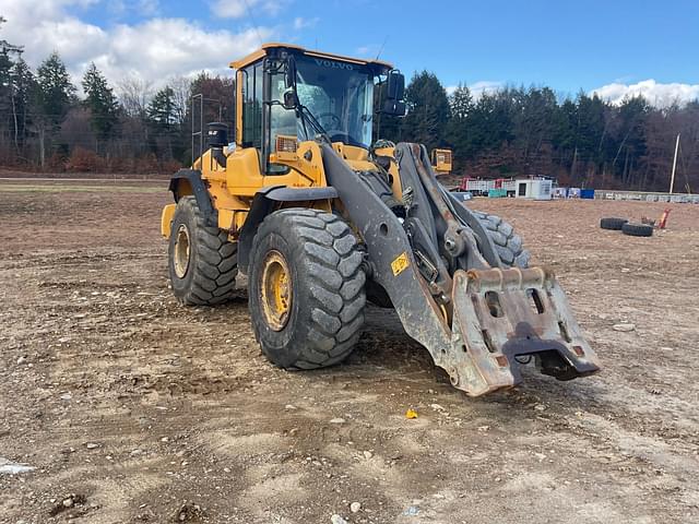 Image of Volvo L110G equipment image 2