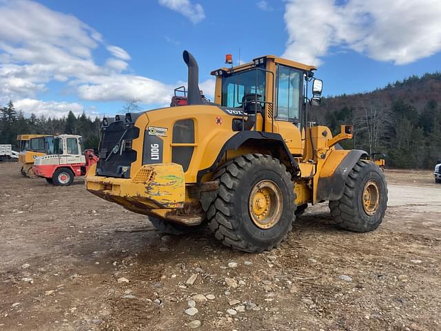 Image of Volvo L110G equipment image 4