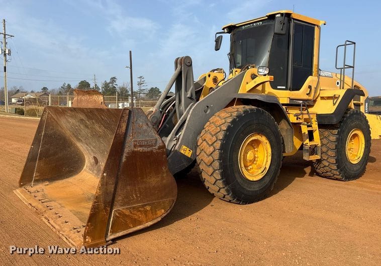 2013 Volvo L120G Equipment Image0