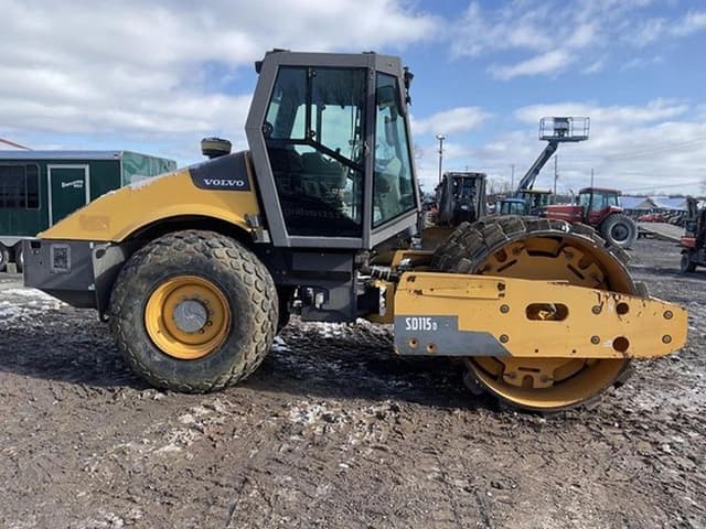 Image of Volvo SD115D equipment image 4