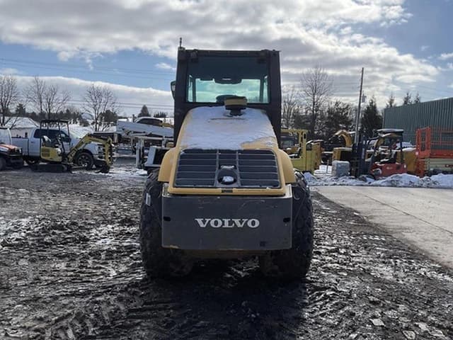 Image of Volvo SD115D equipment image 2