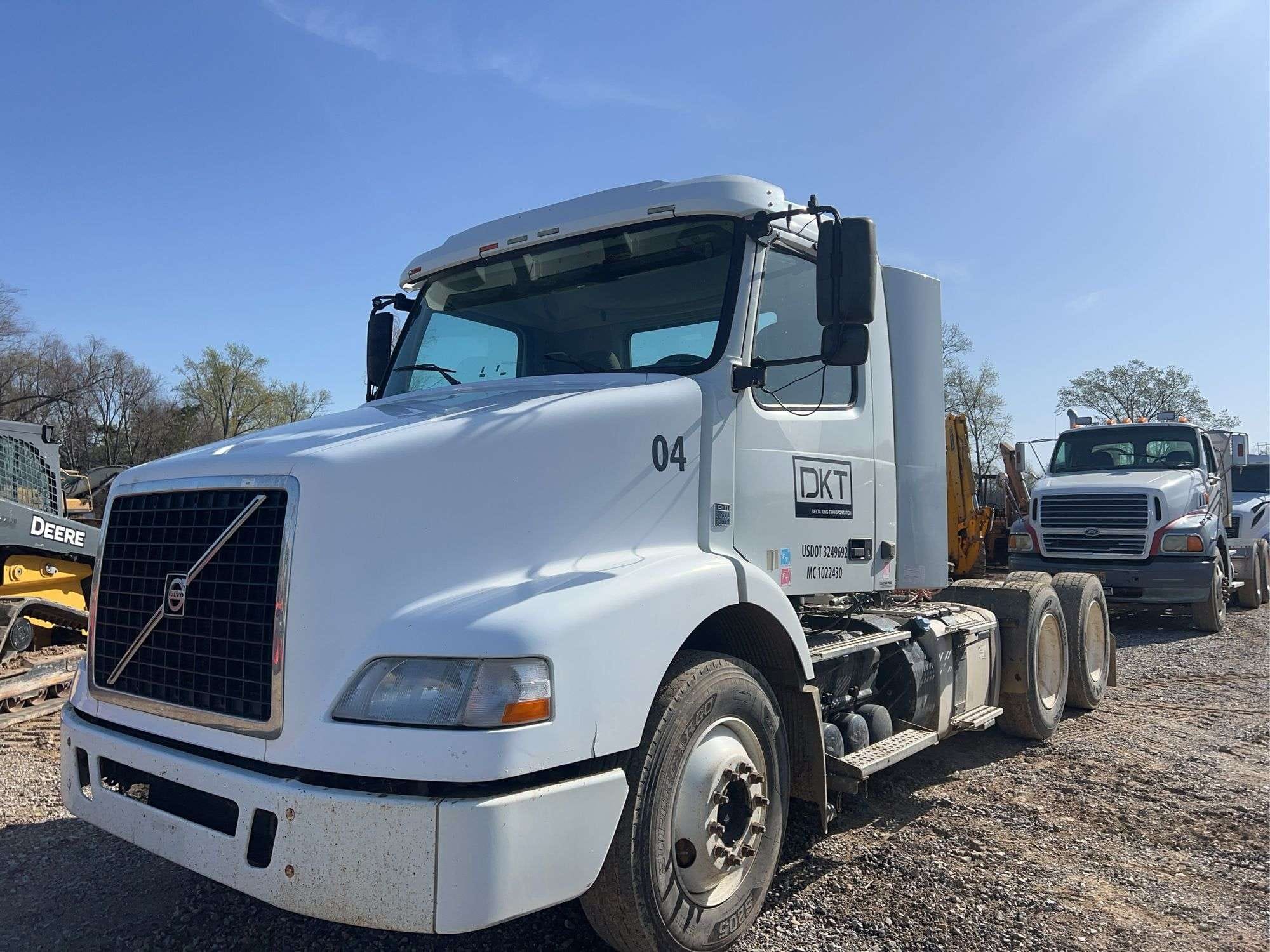 2013 Volvo Undetermined Equipment Image0