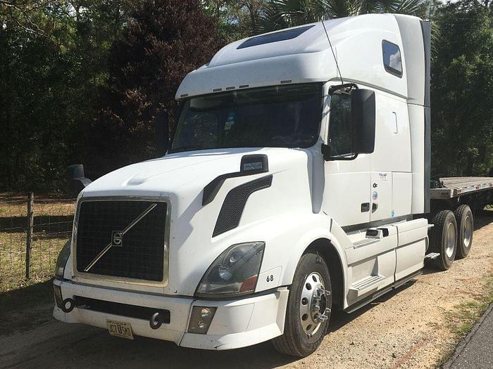 Image of Volvo VNL64T670 Primary image